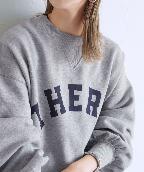 reca(レカ)の「裏起毛ボリューム袖ロゴスウェット(スウェット・レディース・オートミール/ブラック/チャコールグレー/グレー系その他/グレイッシュベージュ/トップグレー/ベージュ系その他・FREE)」の12枚目の写真