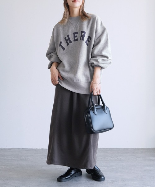 reca(レカ)の「裏起毛ボリューム袖ロゴスウェット(スウェット・レディース・オートミール/ブラック/チャコールグレー/グレー系その他/グレイッシュベージュ/トップグレー/ベージュ系その他・FREE)」の13枚目の写真