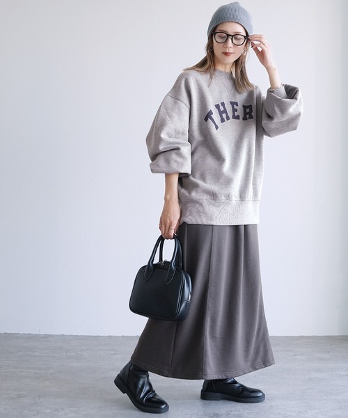 reca(レカ)の「裏起毛ボリューム袖ロゴスウェット(スウェット・レディース・オートミール/ブラック/チャコールグレー/グレー系その他/グレイッシュベージュ/トップグレー/ベージュ系その他・FREE)」の15枚目の写真