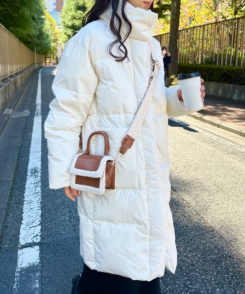 CLEA（クレア）の「中綿パディングロングダウンジャケット（ダウンジャケット/コート・レディース・アイボリー/ブラック・M/L）」の5枚目の写真