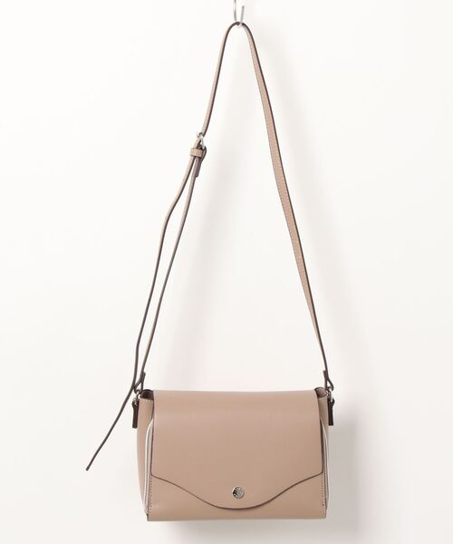 and it_（アンドイット）の「Legato Largo かるいかばん お財布ショルダー（ショルダーバッグ・レディース・ブラック/オリーブ/ライトグレー/キャメル/グレイッシュベージュ・FREE）」の3枚目の写真