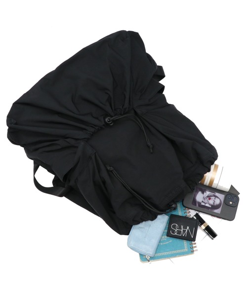 GUSCIO（グッシオ）の「【グッシオベーシック】ドローストリングバックパック（バックパック/リュック・レディース・アイボリー/カーキ/ブラック/グレイッシュベージュ・FREE）」の14枚目の写真