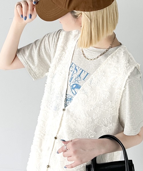classicalelf（クラシカルエルフ）の「1枚で印象的style。前後2way フラワーフリンジジャガードシアーベスト（ベスト・レディース・チャコールグレー/アイボリー・LARGE/X-LARGE/MEDIUM/SMALL）」の19枚目の写真