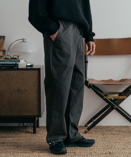 euan.（ユアン）の「euan.ワイドストレートナイロンパンツ（その他パンツ・メンズ・ブラック/チャコール・M/L）」の11枚目の写真