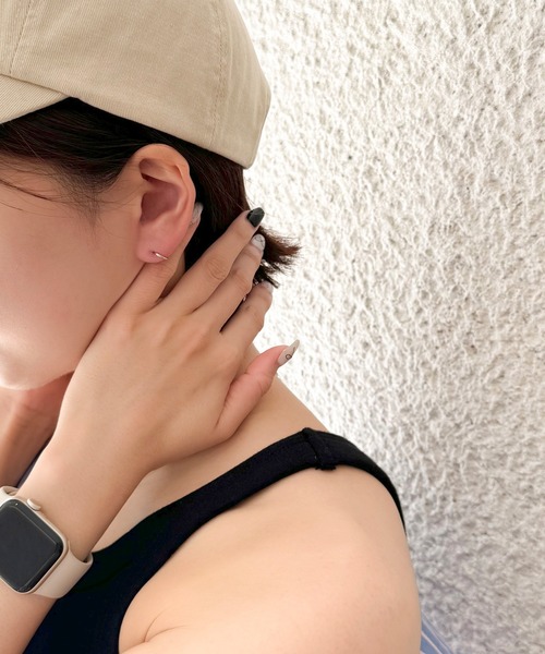 Phoebe（フィービィー）の「【シリーズ累計販売　10,000点突破！】【金属アレルギー対応】ミニフープピアス/サージカルステンレス/ジェンダーレス（ピアス（両耳用）・レディース・シルバー/イエローゴールド/ピンクゴールド・FREE）」の12枚目の写真