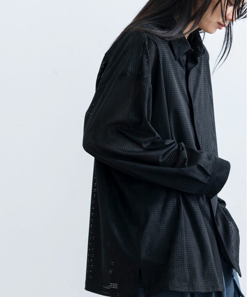 JUNRED（ジュンレッド）の「パンチングフェイクレザーシャツ（シャツ/ブラウス・メンズ・ブラック/グリーン・S/M/L）」の19枚目の写真