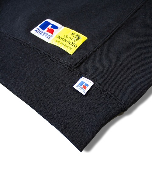 Russell Athletic(ラッセルアスレティック)の「Russell×Gary YAMAMOTO Address Sign Dri-Power Crew(スウェット・メンズ・ブラック/ライトグレー・XL/L/M)」の6枚目の写真