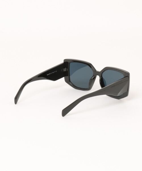 SPINNS（スピンズ）の「バタフライサングラス（サングラス・メンズ・ブラック/ブラウン系その他・ONESIZE）」の4枚目の写真