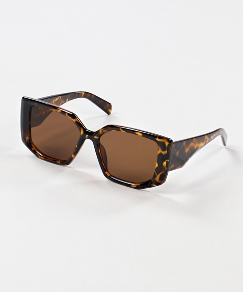 SPINNS（スピンズ）の「バタフライサングラス（サングラス・メンズ・ブラック/ブラウン系その他・ONESIZE）」の5枚目の写真