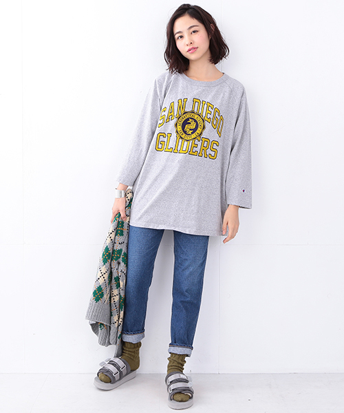 Champion(チャンピオン)の「CHAMPION / US BIG ラグラン T(Tシャツ/カットソー・レディース・グレー/ブルー・X-LARGE)」の15枚目の写真