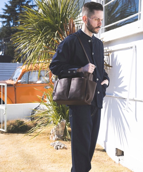 MR.OLIVE(Eagle Of Independence)（イーグルオブインデペンデンス）の「WATER PROOF WASHABLE LEATHER / LOGGER BAG (MEDIUM)（トートバッグ・メンズ・ブラウン/ブラック・FREE）」の5枚目の写真