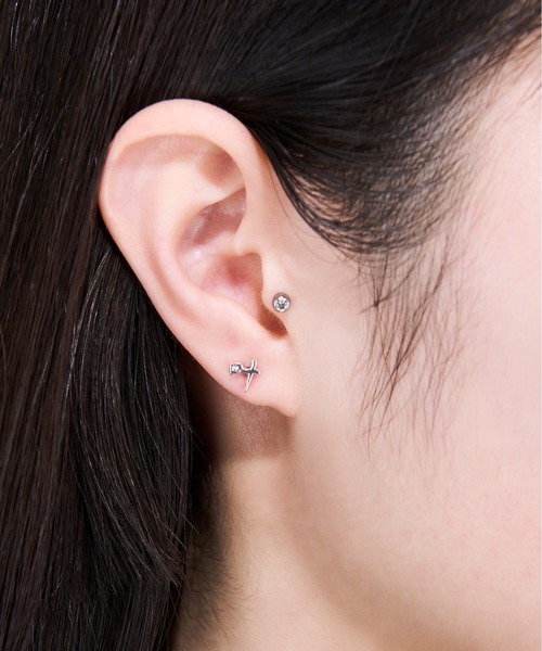 Ellno Loset（エルノロゼット）の「漢字ピアス/叶（両耳用