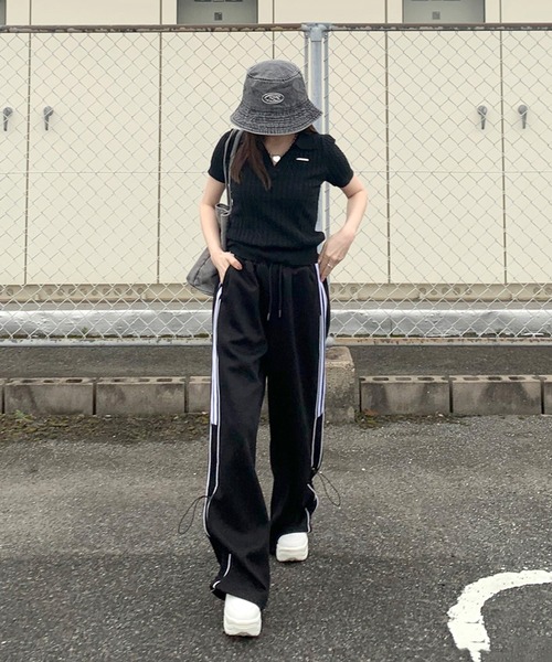 non-hedge(ノンヘッジ)の「プレート付ニットポロ襟トップス(ニット/セーター・レディース・ブラック/ベージュ/ブラウン/オフホワイト・FREE)」の17枚目の写真