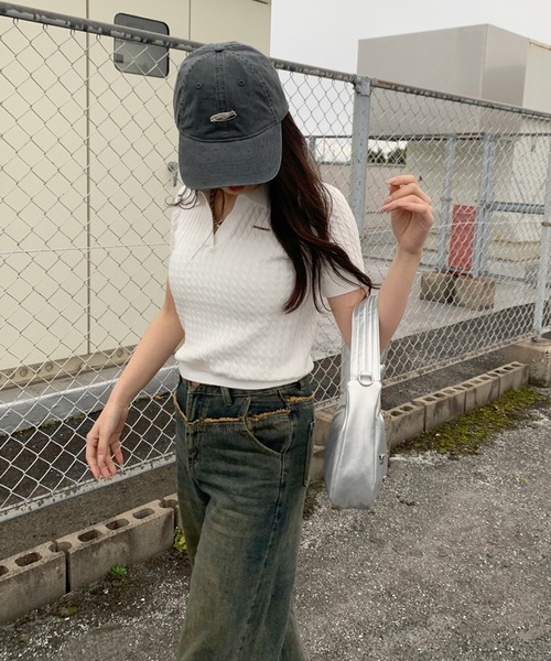 non-hedge(ノンヘッジ)の「プレート付ニットポロ襟トップス(ニット/セーター・レディース・ブラック/ベージュ/ブラウン/オフホワイト・FREE)」の11枚目の写真