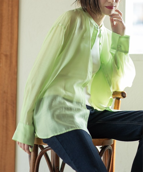 OPAQUE.CLIP（オペークドットクリップ）の「◆《VERY掲載》シアーバンドカラーシャツ【洗濯機洗い可】（シャツ/ブラウス・レディース・ダークグレー/ベージュ/スモーキーグリーン系・36/42/40/38）」の11枚目の写真