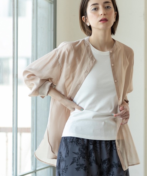 OPAQUE.CLIP（オペークドットクリップ）の「◆《VERY掲載》シアーバンドカラーシャツ【洗濯機洗い可】（シャツ/ブラウス・レディース・ダークグレー/ベージュ/スモーキーグリーン系・36/42/40/38）」の16枚目の写真