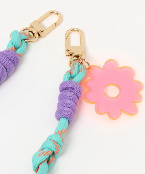 niko and...（ニコアンド）の「コードフラワーハンドストラップ（スマホグッズ・レディース・オレンジ/グリーン/ライトブルー/ブラック/ラベンダー/シャーベット/セージグリーン・0）」の22枚目の写真