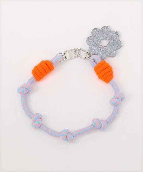 niko and...（ニコアンド）の「コードフラワーハンドストラップ（スマホグッズ・レディース・オレンジ/グリーン/ライトブルー/ブラック/ラベンダー/シャーベット/セージグリーン・0）」の11枚目の写真