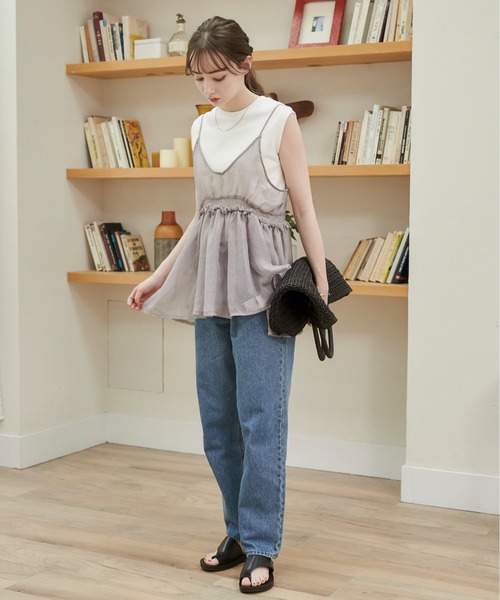 ANGIE（アンジー）の「ラメ シアー キャミソール ビスチェ（キャミソール・レディース・ライトグレー/ダークグレー・FREE）」の4枚目の写真