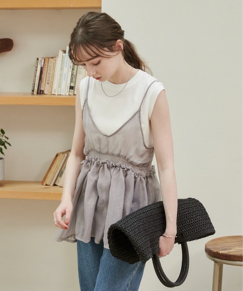 ANGIE（アンジー）の「ラメ シアー キャミソール ビスチェ（キャミソール・レディース・ライトグレー/ダークグレー・FREE）」の18枚目の写真