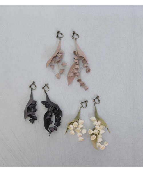 m.soeur（エムスール）の「スズランの両耳イヤリング（イヤリング・レディース・ホワイト/ブラック/グレー・FREE）」の8枚目の写真