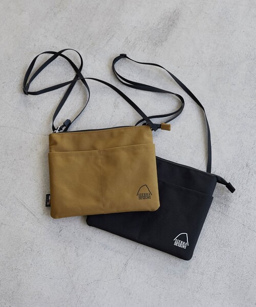 SIERRA DESIGNS(シェラデザイン)の「SIERRA DESIGNS(シエラデザインズ)別注サコッシュ(ショルダーバッグ・メンズ・ブラック/ベージュ・FREE)」の4枚目の写真