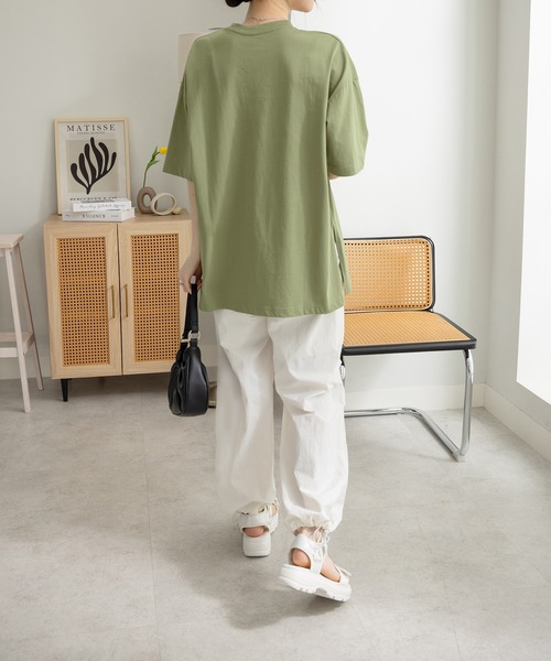 CHAN ME(チャンミ)の「汗ジミ防止ビッグシルエットTシャツ(Tシャツ/カットソー・レディース・チャコールグレー/カーキ/テラコッタ/ブルー・MEDIUM/LARGE/X-LARGE)」の18枚目の写真