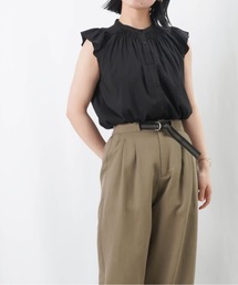 LC/LLL シャーリングフリルノースリーブブラウス