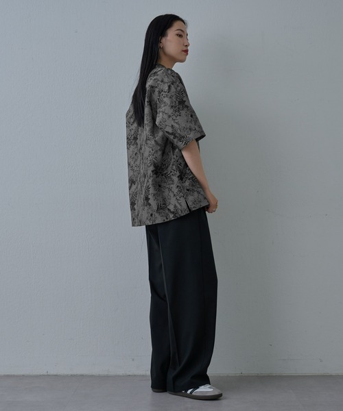 COLONY 2139（コロニートゥーワンスリーナイン）の「アーティフラワーリネンタッチ半袖シャツ（シャツ/ブラウス・メンズ・ブラック/ホワイト・MEDIUM/LARGE）」の11枚目の写真