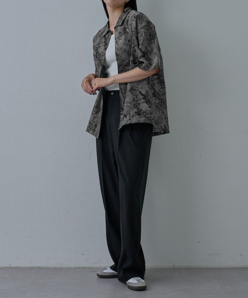 COLONY 2139（コロニートゥーワンスリーナイン）の「アーティフラワーリネンタッチ半袖シャツ（シャツ/ブラウス・メンズ・ブラック/ホワイト・MEDIUM/LARGE）」の13枚目の写真