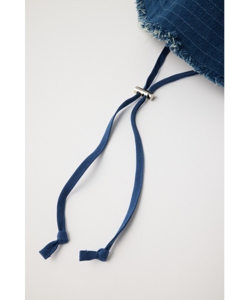 MOUSSY（マウジー）の「DENIM FRINGE SAFARI ハット（ハット・レディース・オフホワイト/ブルー・FREE）」の9枚目の写真