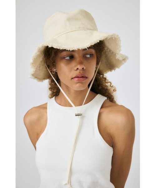 MOUSSY（マウジー）の「DENIM FRINGE SAFARI ハット（ハット・レディース・オフホワイト/ブルー・FREE）」の13枚目の写真