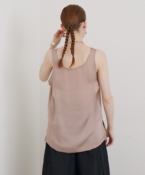 CLOCHE（クロシェ）の「cloche チュールレイヤードサテンタンク（タンクトップ・レディース・ベージュ/ホワイト/ブラック・FREE）」の6枚目の写真