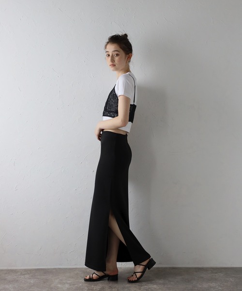 MINERTE(ミネルテ)の「【MINERTE】flip-sequin bustier / スパンコールVネックビスチェ(ベスト・レディース・アイボリー/ブラック・FREE)」の13枚目の写真