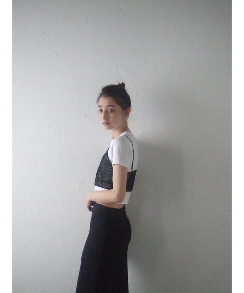 MINERTE(ミネルテ)の「【MINERTE】flip-sequin bustier / スパンコールVネックビスチェ(ベスト・レディース・アイボリー/ブラック・FREE)」の11枚目の写真