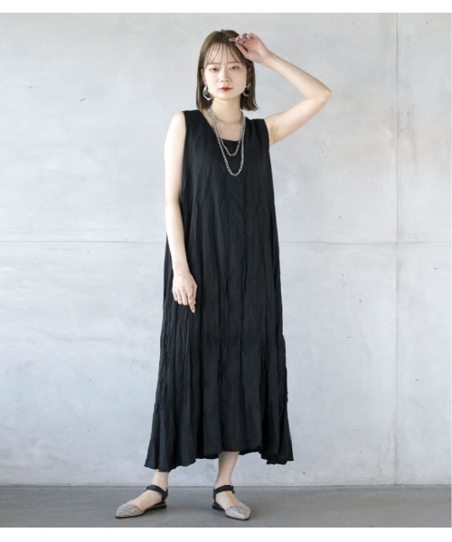 OTONA(オトナ)の「ノースリーブロングワンピース無地(ワッシャー加工)(ワンピース・レディース・ネイビー/カーキ/グレー/ブラック・FREE)」の1枚目の写真