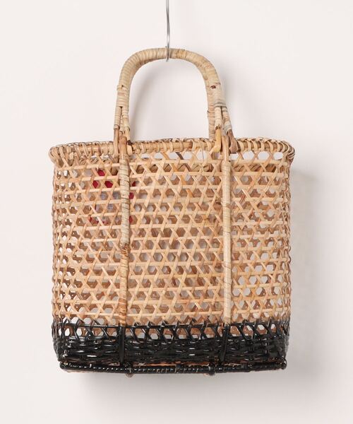 LILA&FLEUR（リラアンドフルール）の「Paint Rattan Basket S（かごバッグ・レディース・ピンク系/グリーン系/ブルー系/ブラック系・SMALL）」の8枚目の写真