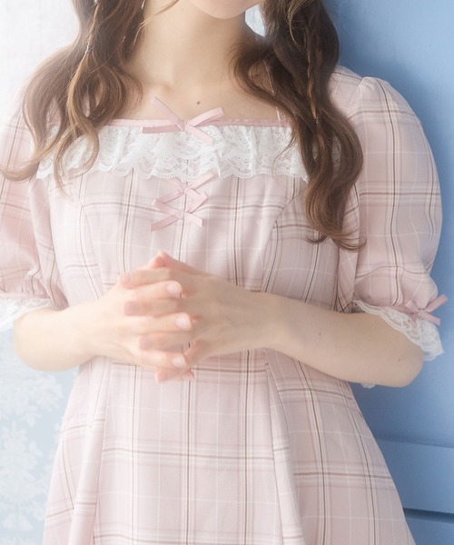 DearMyLoveRose(ディアマイラブローズ)の「ホルターネックレースフリルワンピース(ワンピース・レディース・ブルー/グレー/ブラック/ベビーピンク・MEDIUM/SMALL/3L/LL/LARGE)」の13枚目の写真