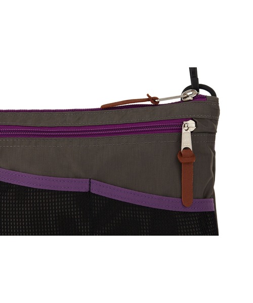 GREGORY（グレゴリー）の「クラシックサコッシュM CLASSIC SACOCHE M グレー/パープル（ショルダーバッグ・メンズ・グレー系その他・ONE SIZE）」の6枚目の写真