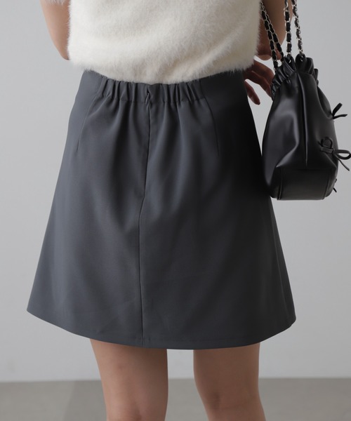 FREE'S MART（フリーズマート）の「◆サイドボタンラップミニプリーツスカート（スカート・レディース・グレー/ブラック/ベージュ・SMALL/MEDIUM）」の15枚目の写真