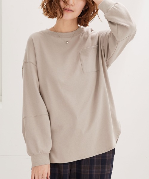 BELLUNA PLUS(ベルーナ)の「吸湿発熱ポンチ素材袖切替プルオーバー(Tシャツ/カットソー・レディース・チャコール/グレイッシュベージュ/ライム/パープル系その他・X-LARGE/LARGE/MEDIUM)」の3枚目の写真
