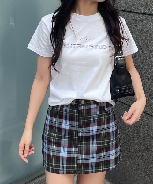 fiere(フィエール)の「メタリックデザインショート丈半袖Tシャツ(Tシャツ/カットソー・レディース・ホワイト・X-SMALL)」の5枚目の写真
