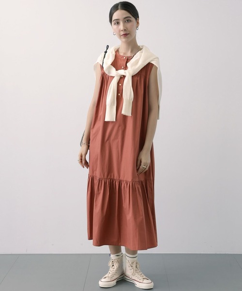 saloon（サルーン）の「SALOON(サルーン)/T/Cヘンリーギャザー切り替えワンピース【手洗い可】（ワンピース・レディース・オレンジ/ブラック・FREE）」の14枚目の写真