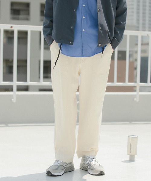 ITEMS URBANRESEARCH（アイテムズ アーバンリサーチ）の「デニム ベイカーパンツ（デニムパンツ・メンズ・ブラック/オフホワイト/ネイビー・LARGE/MEDIUM）」の2枚目の写真