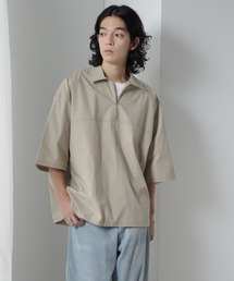 タイプライターハーフジッププルオーバー半袖シャツ