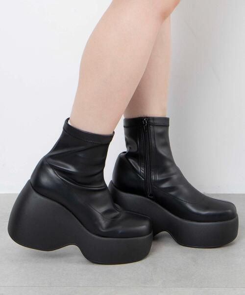 WEGO（ウィゴー）の「WEGO/厚底ウェッジソールショートブーツ（ブーツ・レディース・ブラック・MEDIUM/LARGE）」の9枚目の写真