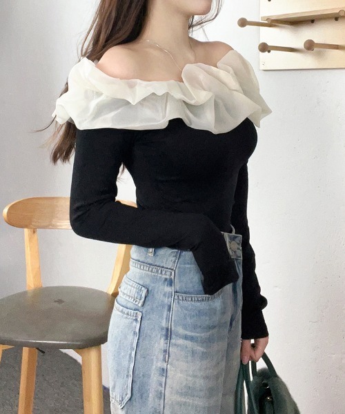 gossip！ロサンゼルス（ゴシップロサンゼルス）の「Y2K フリルオフショルプルオーバー（Tシャツ/カットソー・レディース・ブラック・FREE）」の2枚目の写真