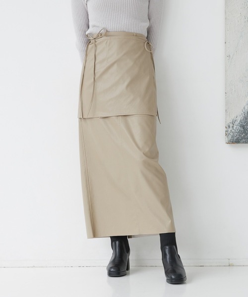 mysty woman（ミスティウーマン）の「エコレザーミニラップスカート 152020（スカート・レディース・ベージュ/ブラック・FREE）」の7枚目の写真