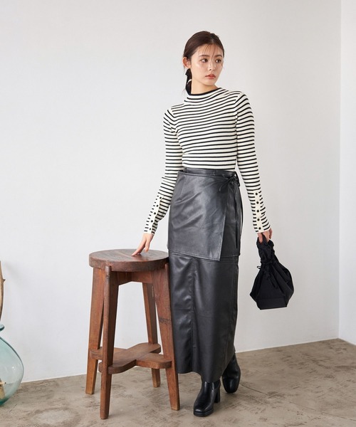 mysty woman（ミスティウーマン）の「エコレザーミニラップスカート 152020（スカート・レディース・ベージュ/ブラック・FREE）」の18枚目の写真