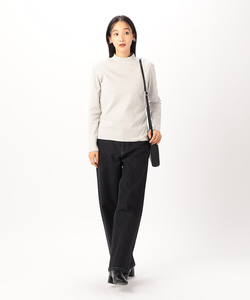 COMME CA ISM(コムサイズム)の「綿100% 吸湿発熱 あったか ハイネックカットソー(Tシャツ/カットソー・レディース・ブラック/ホワイト/ライトグレー/チャコール・MEDIUM/LARGE)」の7枚目の写真